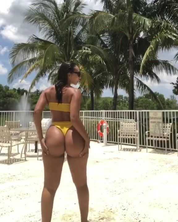 Camila Bernal aka Caamibernaal OF Porn 2