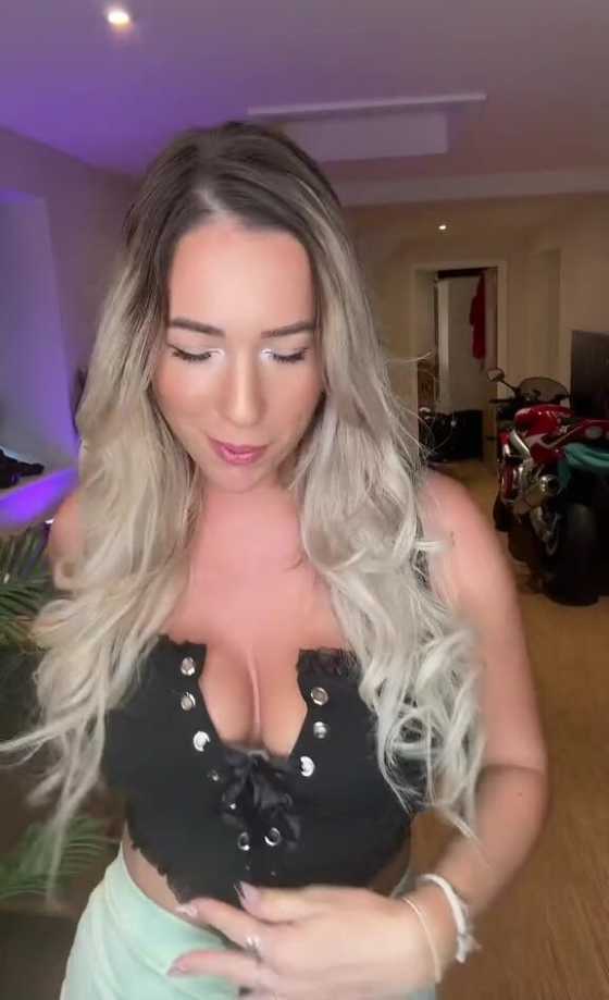 Chloebellaxxx TikTok Video 98