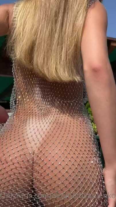 Elizabeth Vasilenko Fishnet