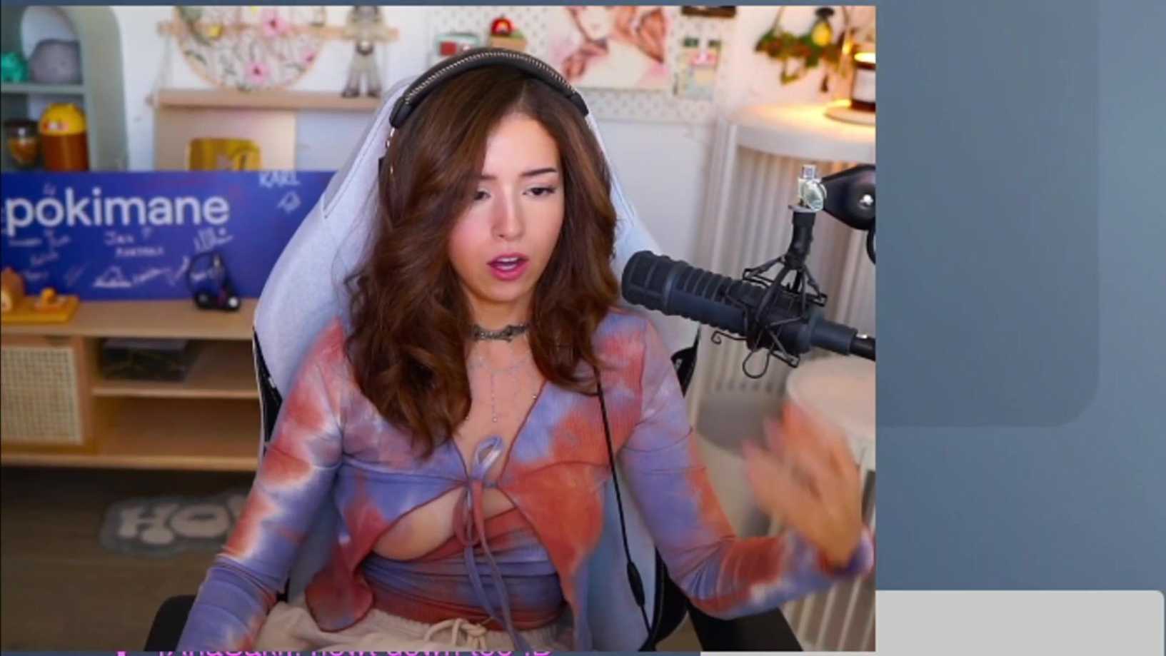 Pokimane Twitch Live Stream Oops Tits Out Full HD Zoomed