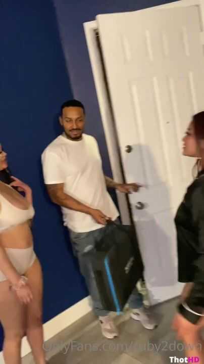 Ruby2Down & Lexi2Legit Blowing Off Plumber Guy Video