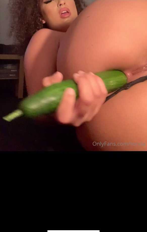 Touriababy anal cucumber OF